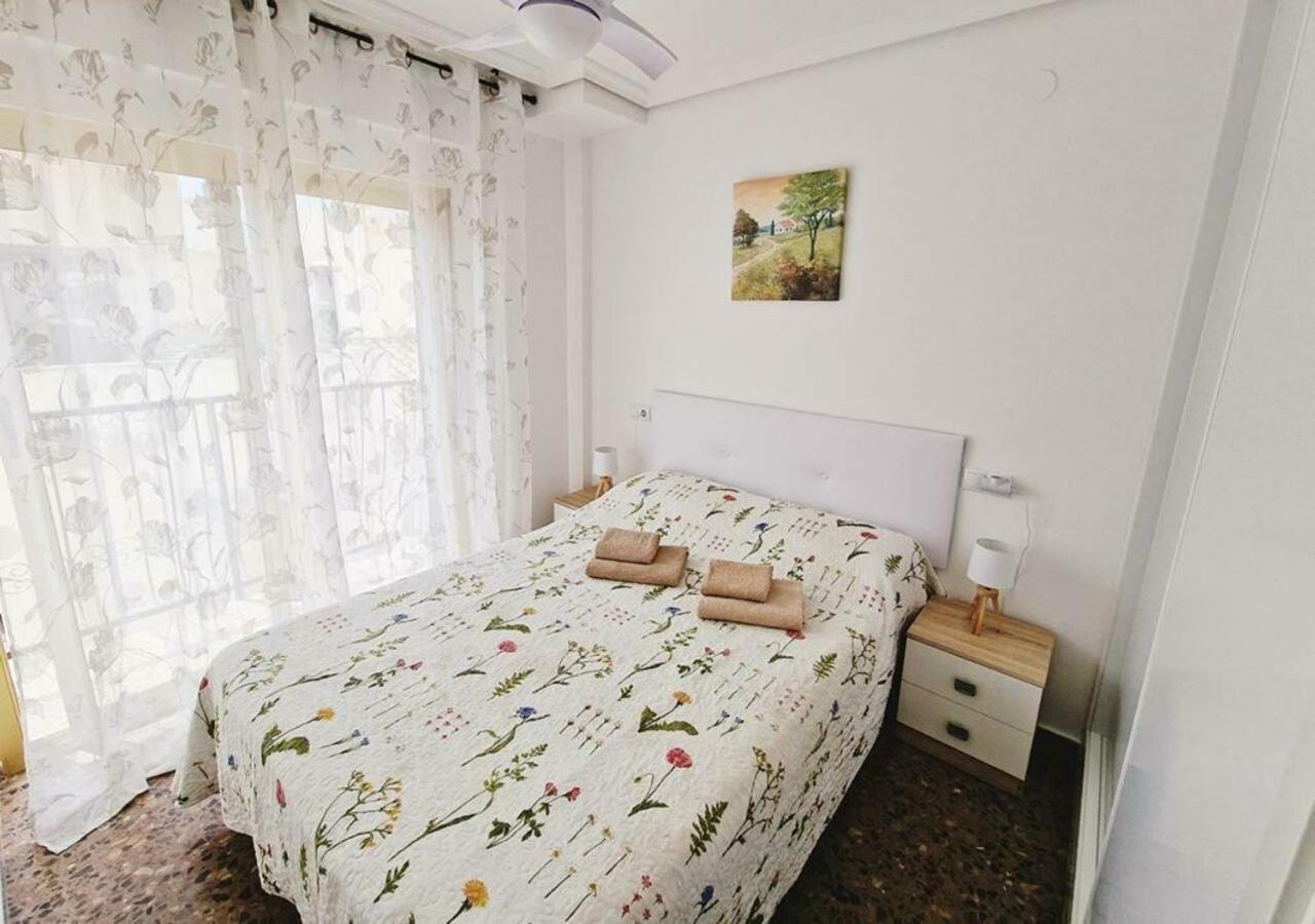Carmen Apartments Бенидорм Экстерьер фото